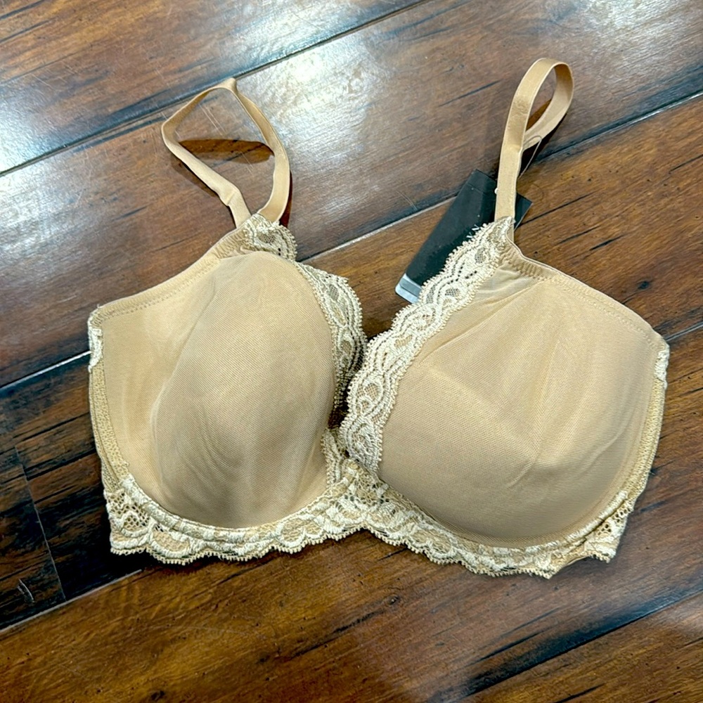 ✨Brand New Natori Bra✨
